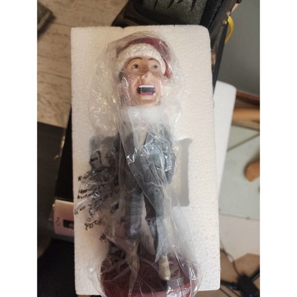 Royal Bobbles Holiday Edition Pee Wee Herman Christmas Bobblehead NEW Exclusive - Picture 5 of 13